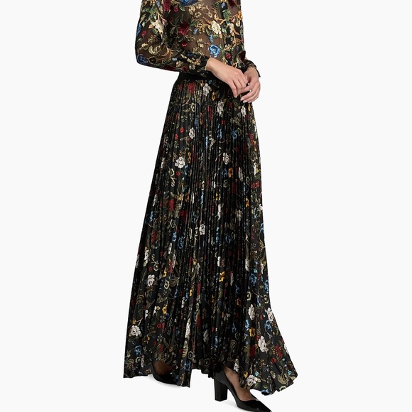 Alice + Olivia KATZ PLEATED MAXI SKIRT in Tapestry Trails Sm Black - Picture 3 of 10